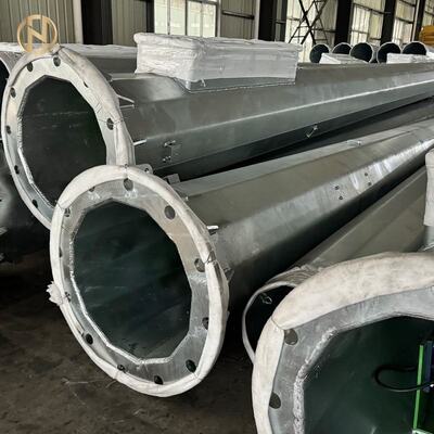 Comprar Poste de iluminação de mastro alto galvanizado por imersão a quente - compatível com EN 40 / ANSI C136, 15-50 m para aeroportos, portos, rodovias e estádios online manufacture