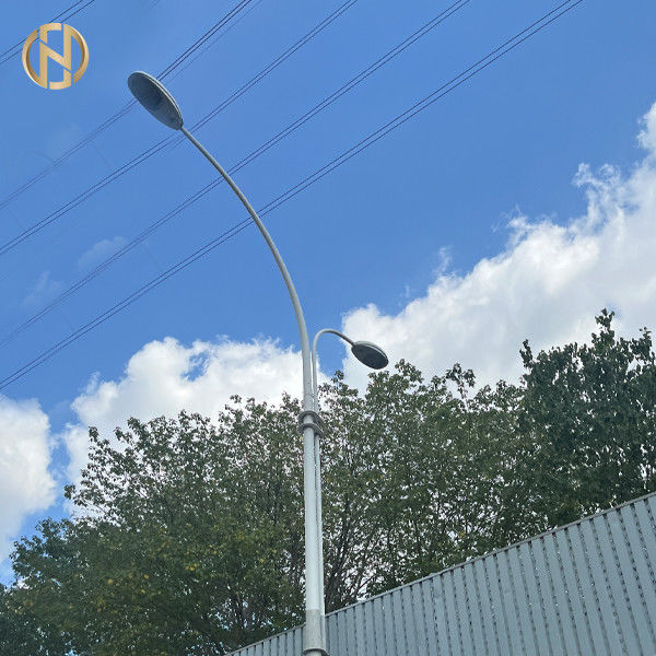 3m 6m 8m 12m Customizado Hot Dip Galvanizado Octagonal Solar Road Light Pole Design