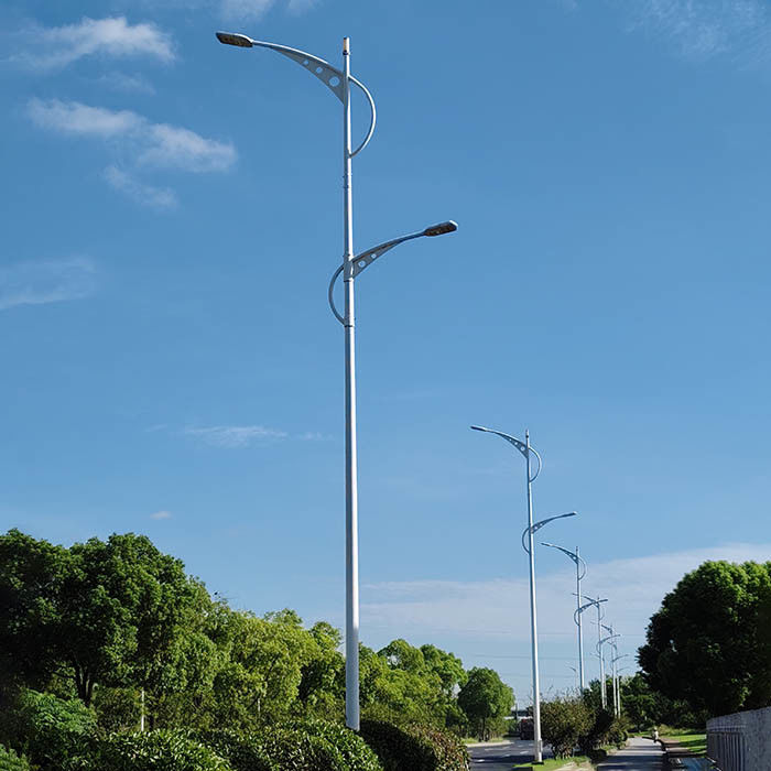 Design de poste de luz de rua personalizável com material de aço galvanizado a quente
