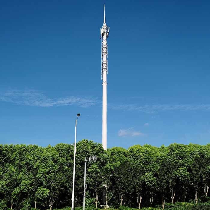 Post de telecomunicações galvanizado a quente com altura e design de vento personalizáveis