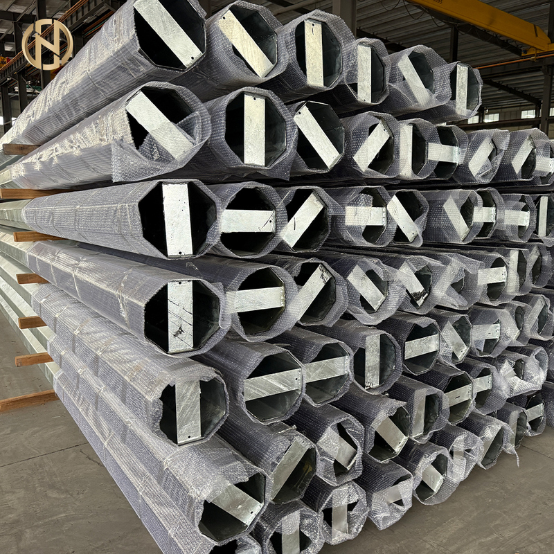 Postes de aço para linhas de transmissão galvanizados a quente octogonais de exportação de alta qualidade