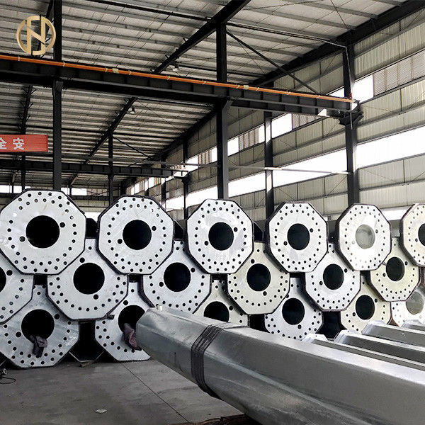 Baixa tensão 11.5M Galvanized Steel Pole Q420B Materia