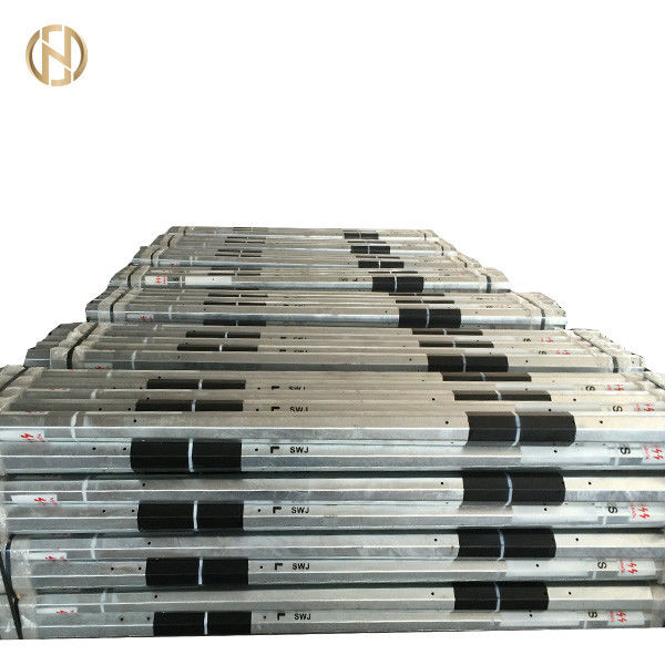 A altura 10M Galvanised Power Pole galvanizou os cargos de aço 330daN 300daN