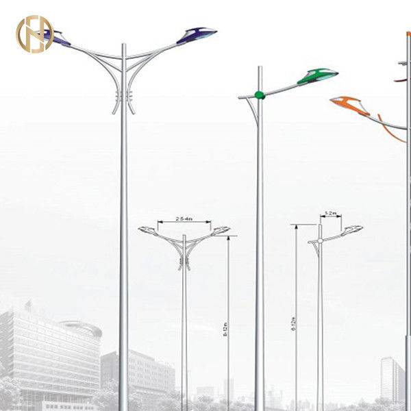 Design de poste de luz solar elétrica exterior personalizável com revestimento galvanizado a quente