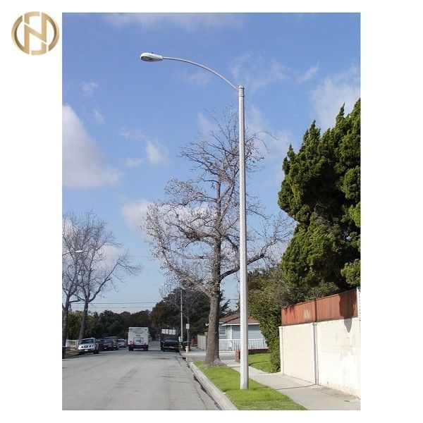 Pintura colorida Pólus de luz de rua elétrico personalizável com revestimento galvanizado e tubo de aço