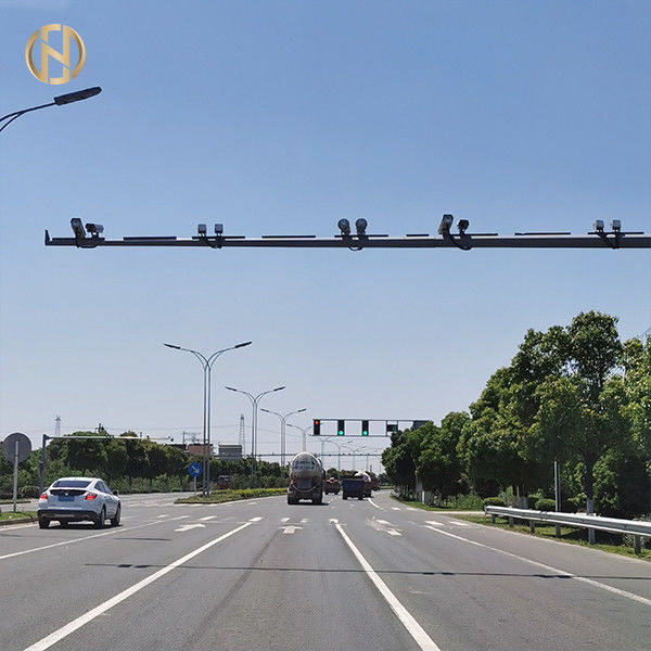 Câmera do CCTV da rua da estrada que monta o serviço personalizado Polo disponível