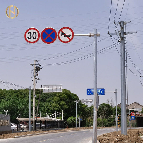 O sinal de estrada octogonal Polo da forma galvanizou o cargo de sinal de aço do tráfego