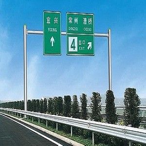 Cargo galvanizado 3-20M Mounting Height do sinal da estrada de Polo do sinal de estrada de Q345B