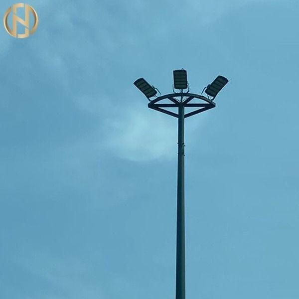 o mergulho quente alto de polo de iluminação do mastro da rua poligonal da espessura de 10mm galvanizou