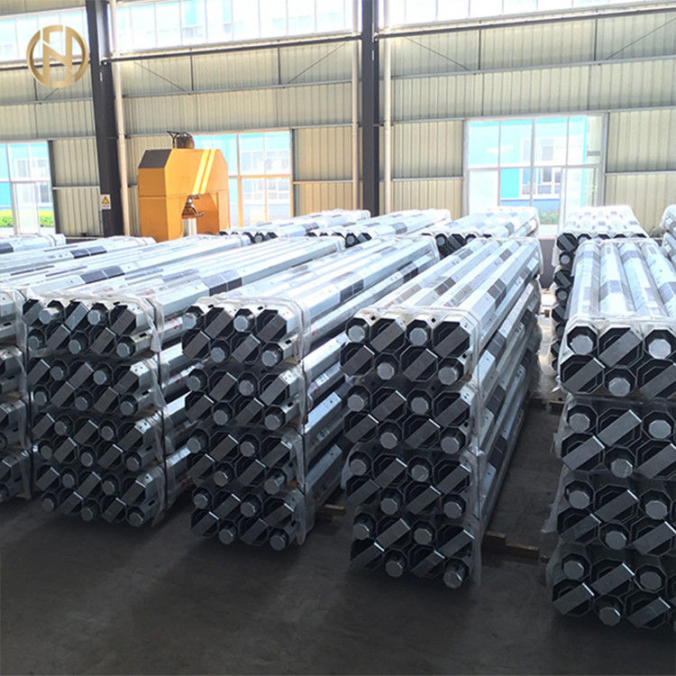 Cargo exterior galvanizado da lâmpada de rua do mergulho quente espessura de 2.5mm - de 30mm