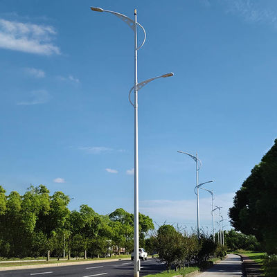 Pólo de luz de rua de design personalizável com material de aço galvanizado a quente para o exterior