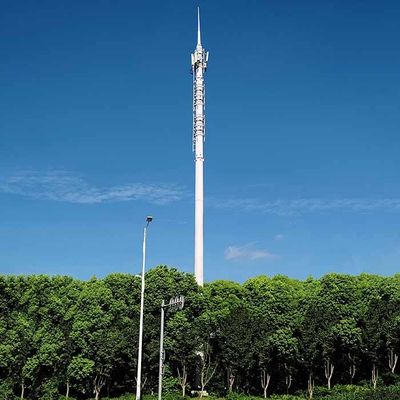 Post de telecomunicações galvanizado a quente com altura e design de vento personalizáveis